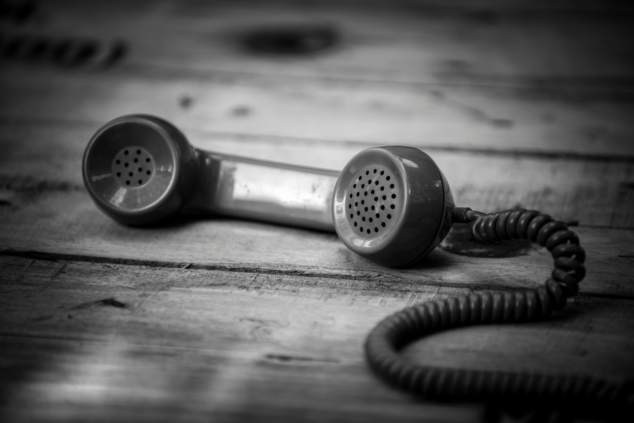 An old telephone with rotary dial
